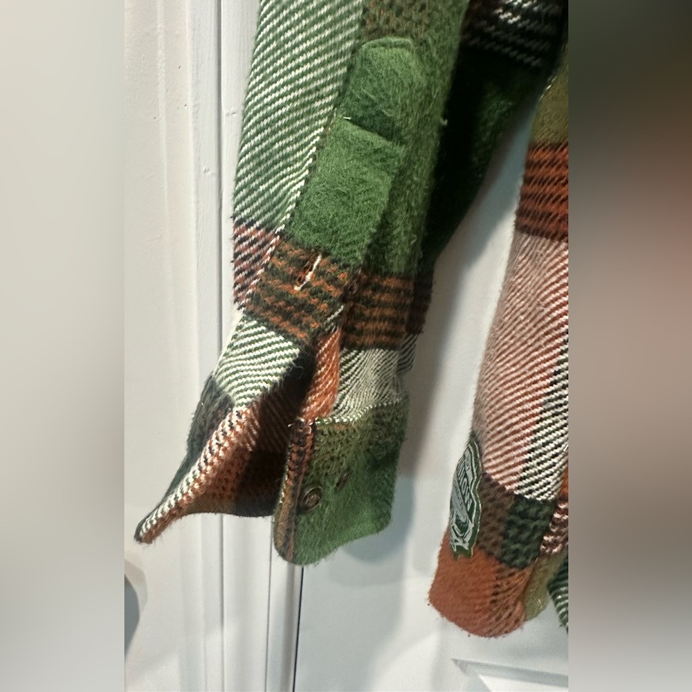 Men’s Angry Minnow Hamm’s Beer Fishing Club Brown/ Green Plaid Flannel- 2XL - Picture 13 of 16